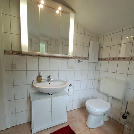 Heidtschmidhof Gaestehaus Apartment Wolgast
